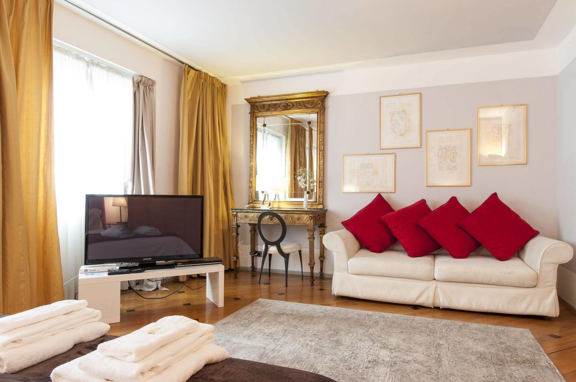 Milan Royal Suites Zewnętrze zdjęcie